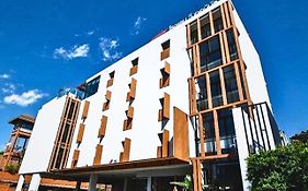 We Terminal Hotel